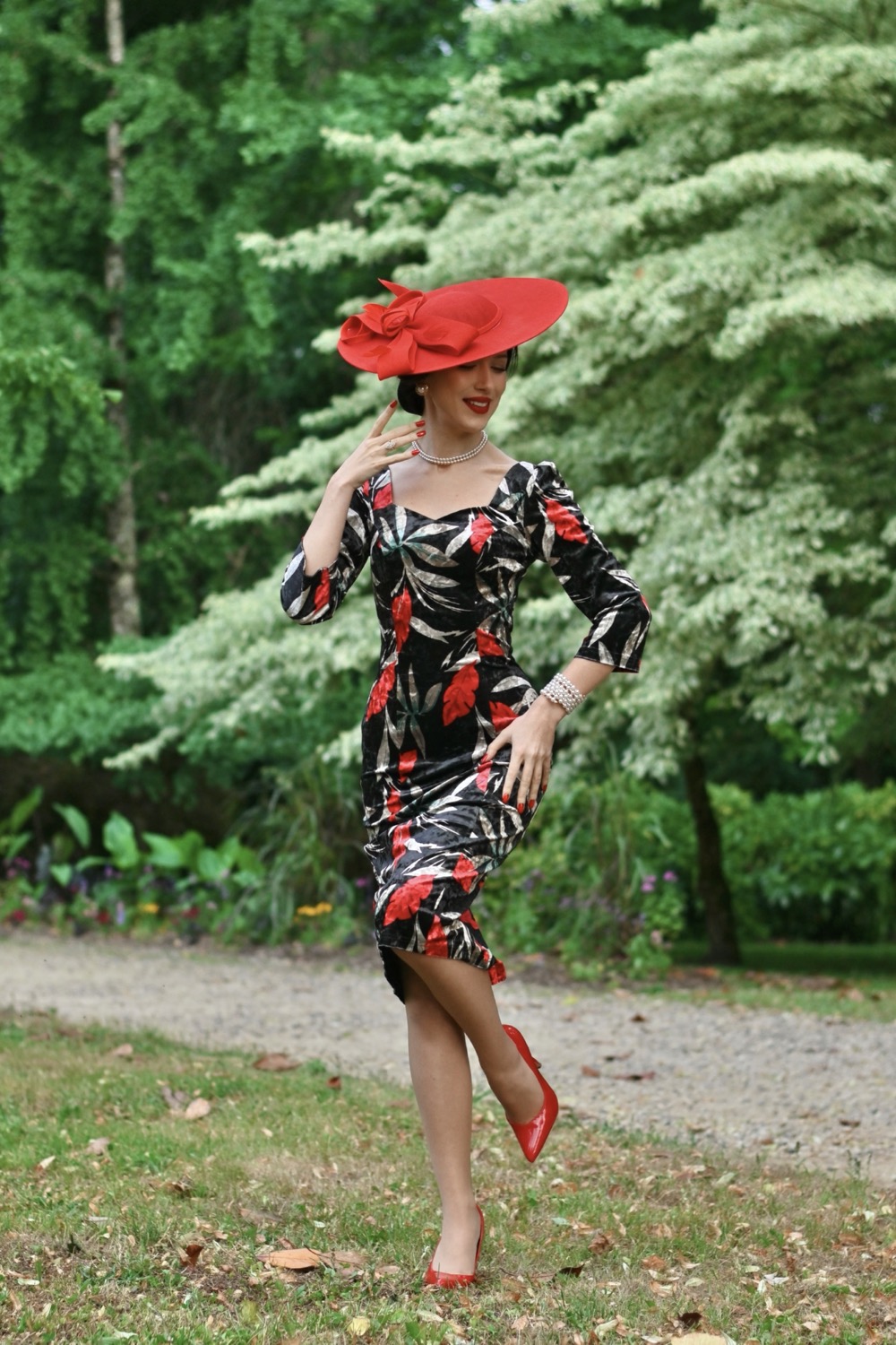 Ada Velvet Floral Wiggle Dress